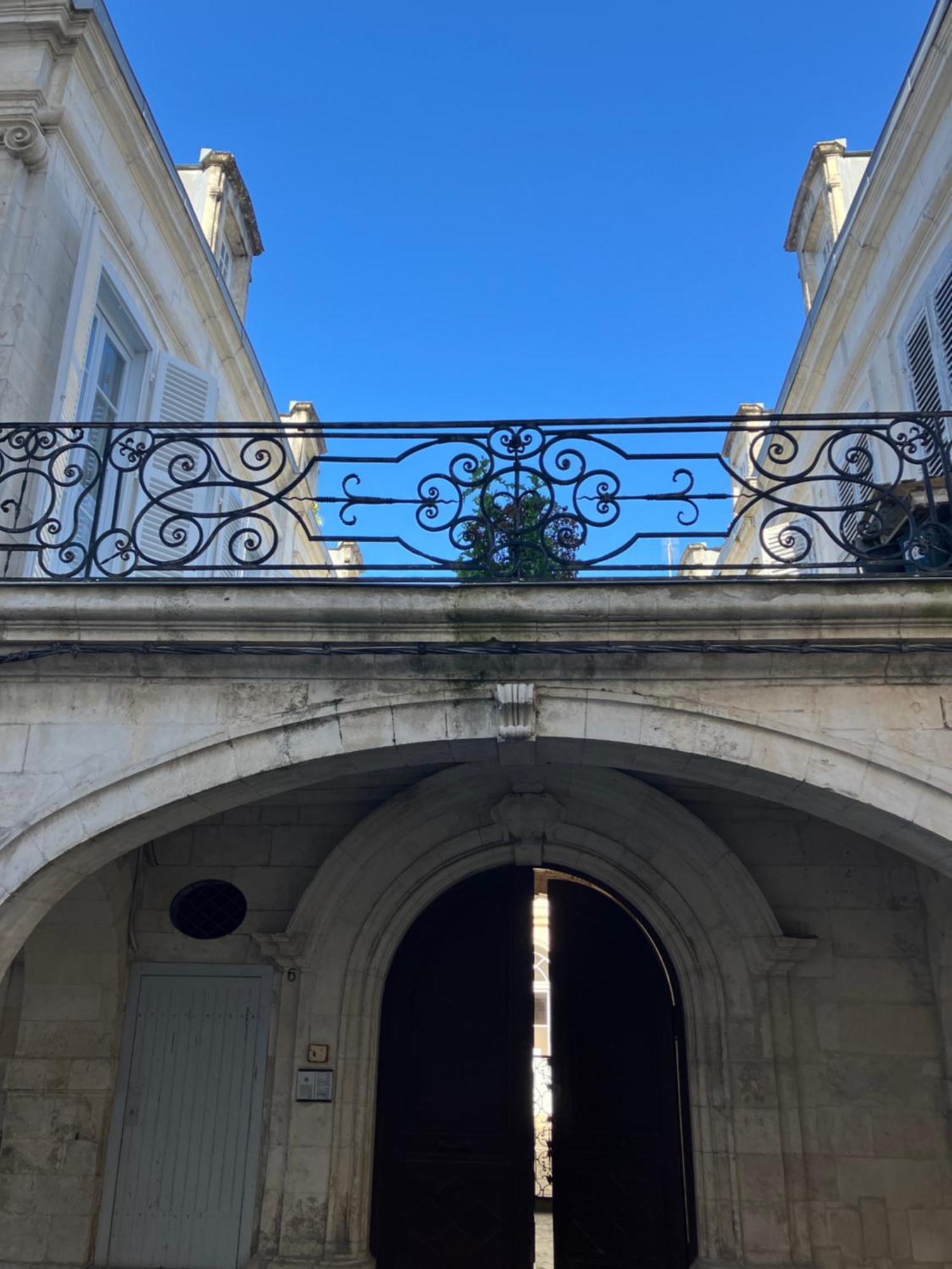 Chambre Dans Hotel Particulier 18E Siecle Hyper Centre La Rochelle لا روشيل المظهر الخارجي الصورة