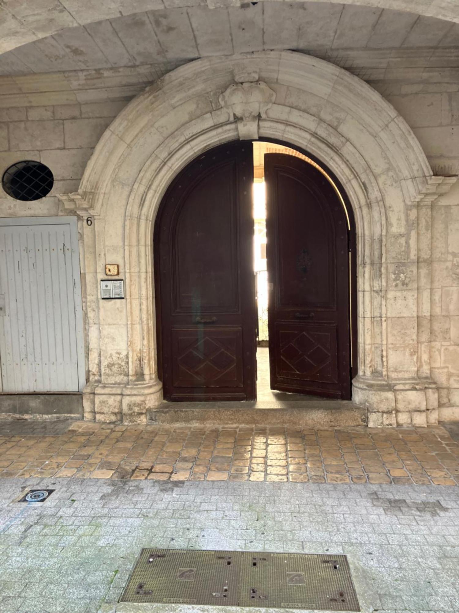 Chambre Dans Hotel Particulier 18E Siecle Hyper Centre La Rochelle لا روشيل المظهر الخارجي الصورة